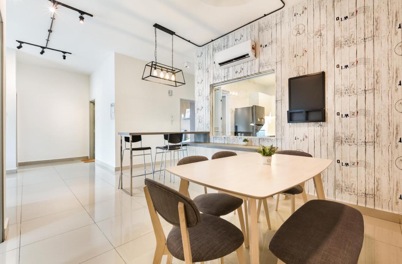 Seasons Luxury Apartment By Rr Jbcity Johor Bahru Exterior foto