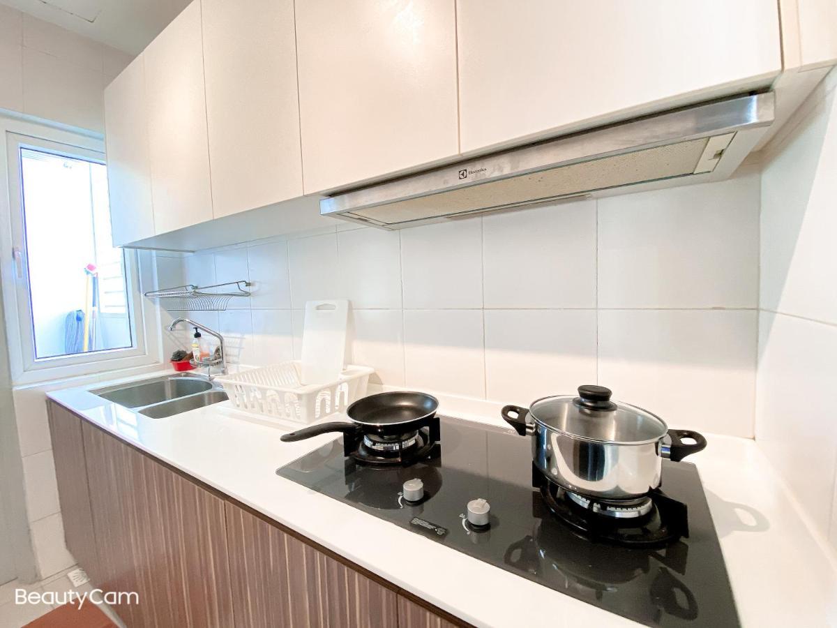 Seasons Luxury Apartment By Rr Jbcity Johor Bahru Exterior foto