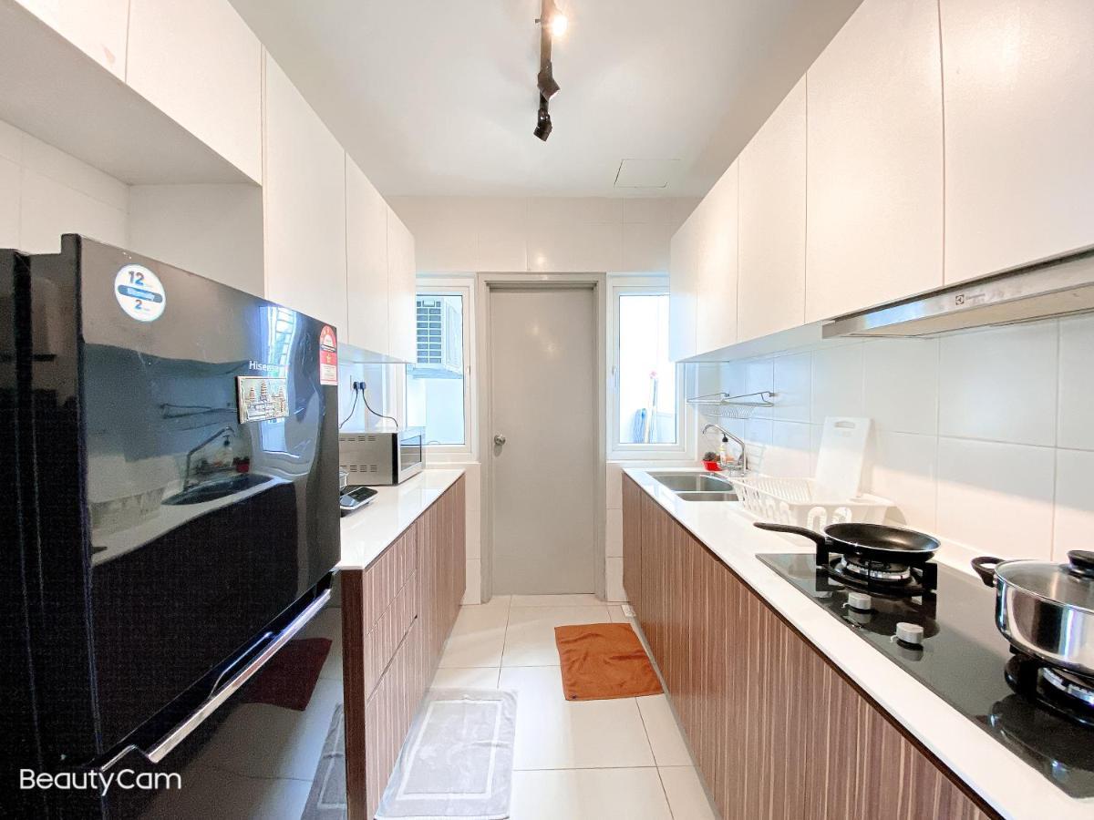 Seasons Luxury Apartment By Rr Jbcity Johor Bahru Exterior foto