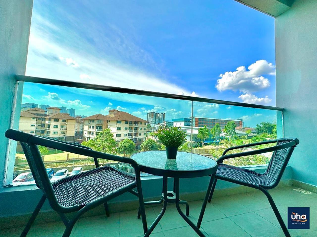 Seasons Luxury Apartment By Rr Jbcity Johor Bahru Exterior foto