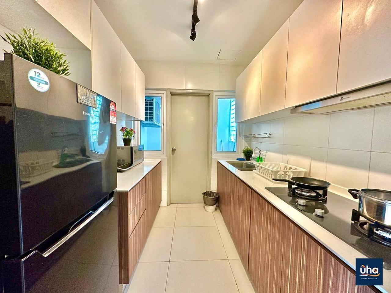 Seasons Luxury Apartment By Rr Jbcity Johor Bahru Exterior foto